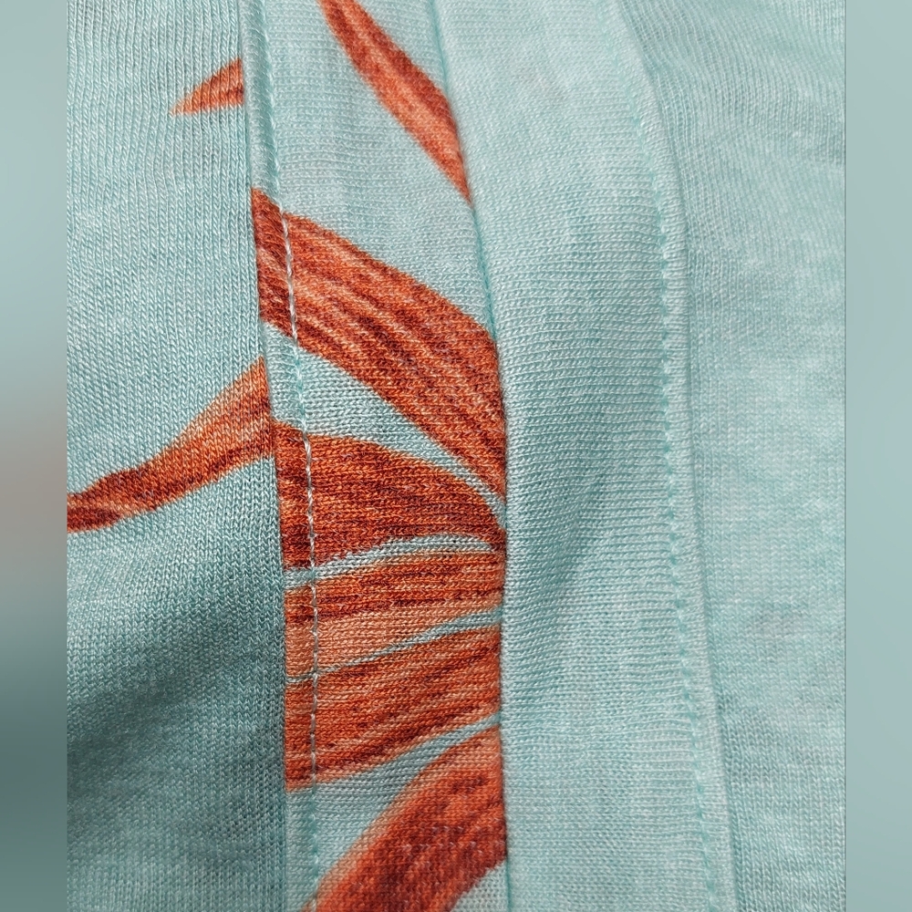 Tribal- Top - Picture 7 of 9